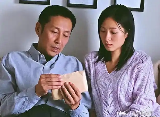 除了已经登记在册的妻子,陈道明还有另一位理想的完美伴侣,那就是女