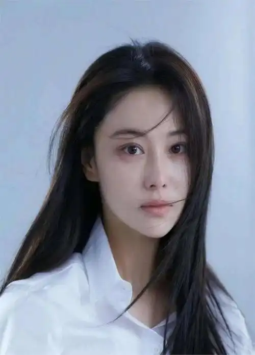 多年以后,再看"话题女王"张馨予,章子怡的话,终于有人信了!