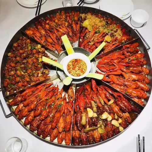 球迷狂欢月,万只龙虾免费吃! 这个世界杯来世纪金源嗨翻天