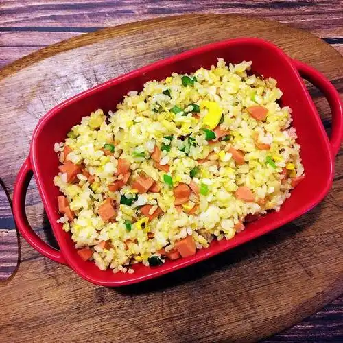 香肠黄金炒饭,粒粒金黄,香气扑鼻