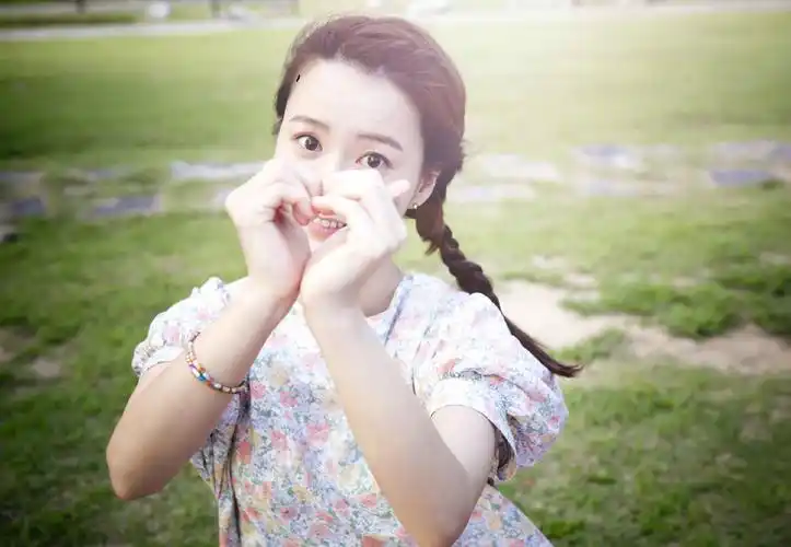 p>郑裕美(         ),1983年1月18日出生,韩国女演员.