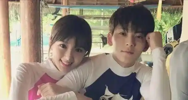 经历过亲生父亲和男朋友的伤害之后,毛晓彤也变得非常的坚强,越来越