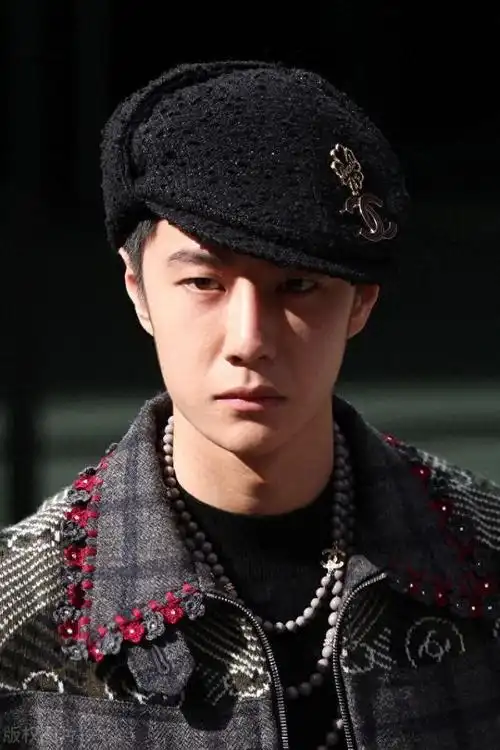 疯狂|天天向上|综艺节目|大陆综艺|华语歌手|社交平台_网易订阅