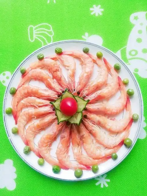 【花式摆盘的鲜甜白灼虾图片】紫藤燕舞_下厨房
