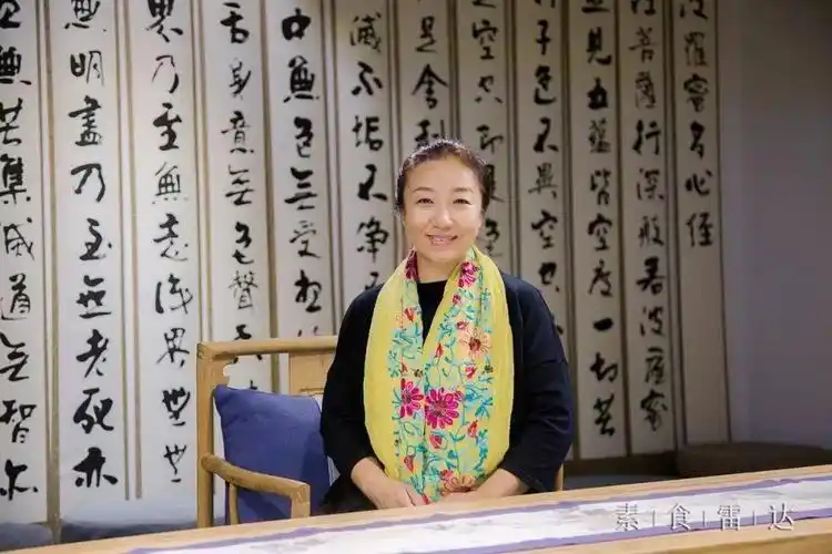 在一座似乎与素食无关的城市,我们竟然解锁了一处私藏美素