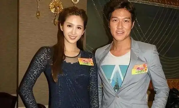 回顾体操女神何傲儿退役后与大51岁的干爹谈恋爱