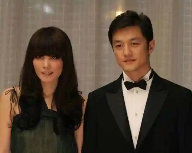 王菲与窦唯王菲微博调侃窦唯