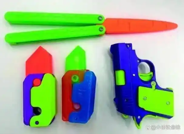 萝卜刀新消息:网红玩具很流行,只是一个孩子的动作让家长害怕