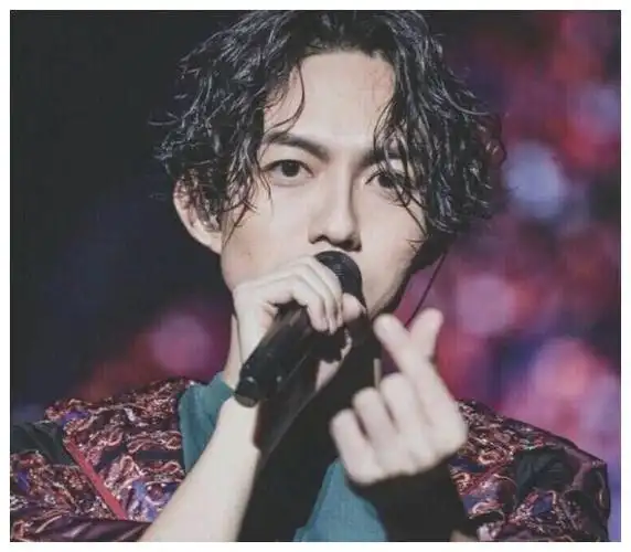 33岁林宥嘉藏了6年的老婆居然是她天生丽质颜值高难怪很眼熟