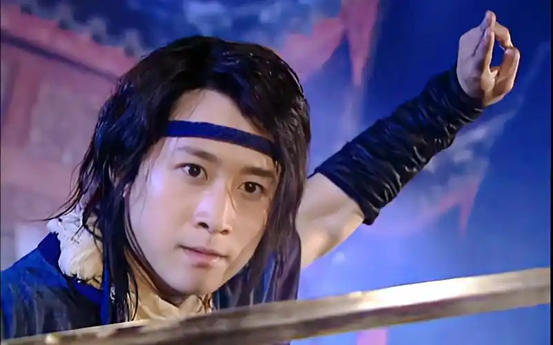 【阿飞·吴京】情挑千山石,义盖万顷涛/ 行云流水的动作,没有一点多余