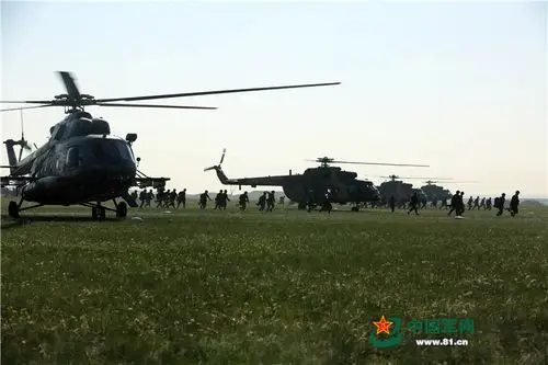 大片来了!陆航部队训练图曝光
