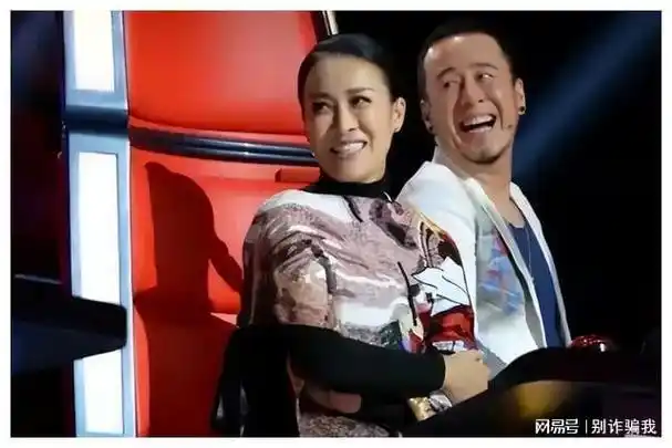 周深去联合国献唱,最扎心的不是那英,更不是丁太升,而是这位