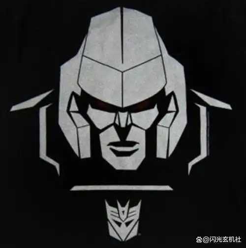 感觉变形金刚霸天虎的整体形象总是比汽车人胜出一筹,但是作为剧情中