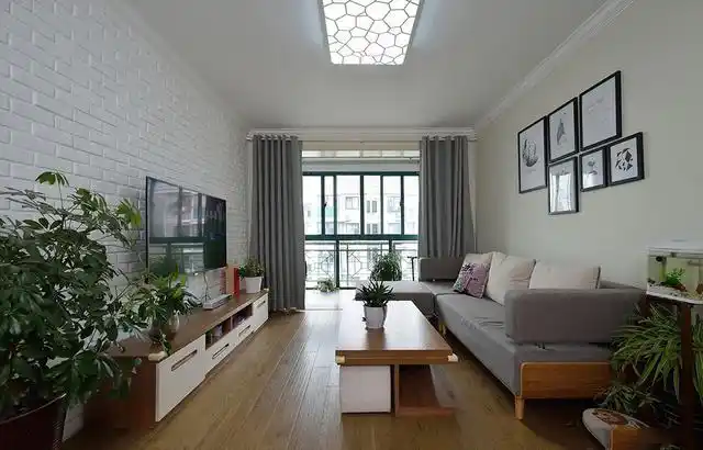 简约文艺二居室装修,全屋石膏线吊顶,简约时尚又好看,真不错