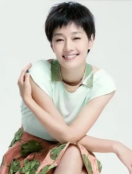 马伊琍离婚3年生活风光无限前夫文章的处境却截然不同