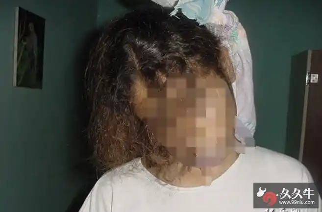 女教师上吊自杀据了解,对于警方查明的死者属于自杀身亡这一结论,死者