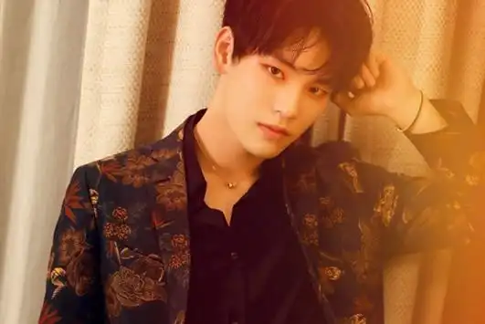 姚明明个人资料简历歌手姚明明评价和照片一览