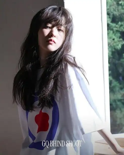 朴宝英gq画报花絮照,欧尼的状态太绝了,好美好甜 !