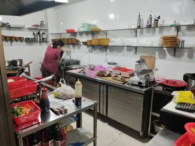 曝光西城10家餐饮后厨被检查其中一家还被查封了