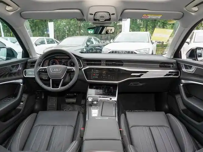 >奥迪a6l>2023款改款45tfsiquattro臻选致雅型>中控方向盘>1024_768