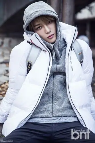 12.04】【明星】凶残大图100张!金在中维也纳写真帅舔屏