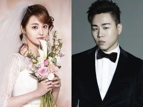 郑爽消失1个月现身了戴护目镜蹲地陪爸爸做木工