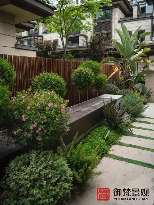 上海别墅庭院设计公司如何搭配庭院绿植御梵景观