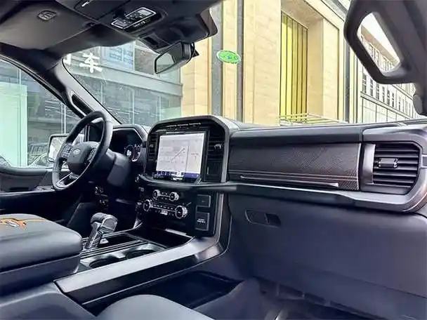 福特勇猛者基于进口f150皮卡底盘打造