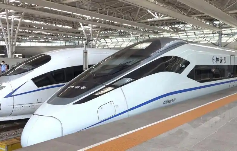 局集团有限公司上海动车段南翔动车运用所crh380d-1531上海虹桥站出站