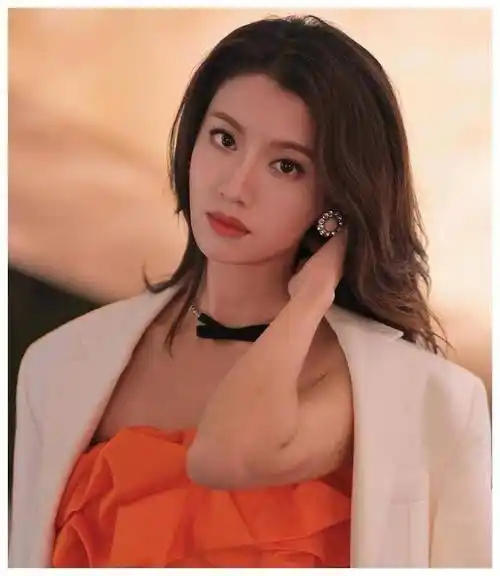 tvb花旦蔡思贝:因绯闻缠身而观众缘不佳,职业生涯已走下坡路_待遇