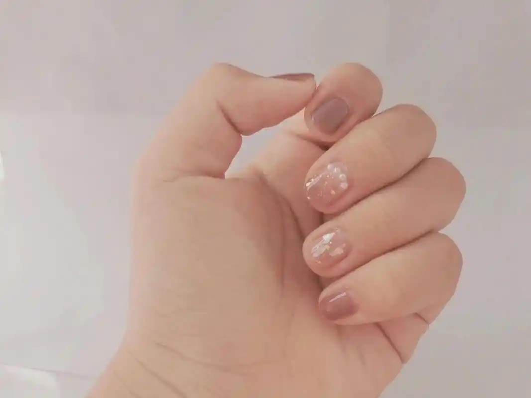 终于找到了手指短粗黑的夏日美甲01 先介绍一下我的情况95 手指又