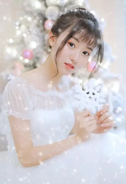 星光美少女可爱撩人写真美女图片