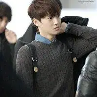 歌手en的动漫头像_微信头像图片大全