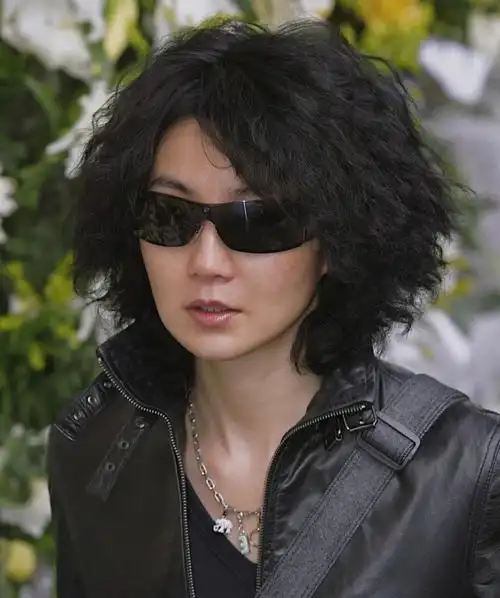 欣赏2004年张曼玉