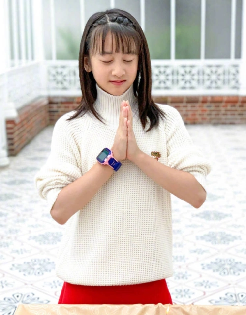 12岁森碟近照公开自信露面不怯场看着就像是女版田亮