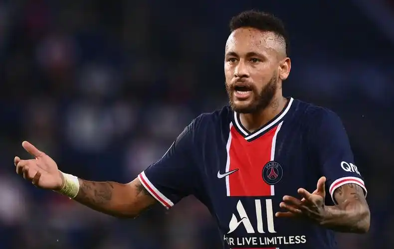 法甲-内马尔染红5人被罚下 巴黎0-1马赛开赛两连败