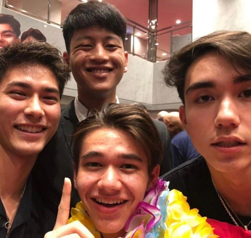 《创4》庆怜是隐藏的画手,看了他画画的样子,怪