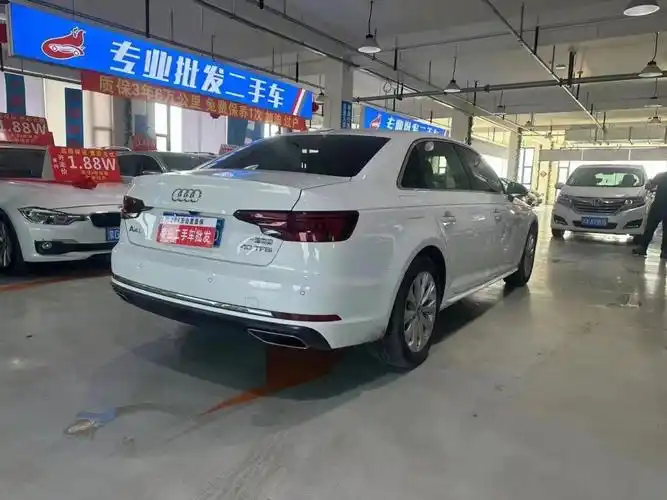 19年 奥迪a4l,自动2.