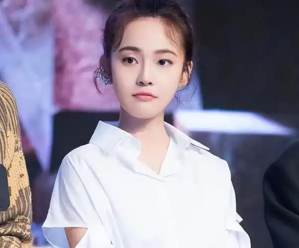 2024年初没想到34岁张佳宁会以这种方式出现