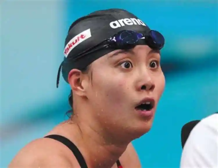 傅园慧表情包,每一张都搞笑.