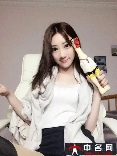 斗鱼女主播郭mini直播脱衣露三点引谩骂视频资料遭热搜