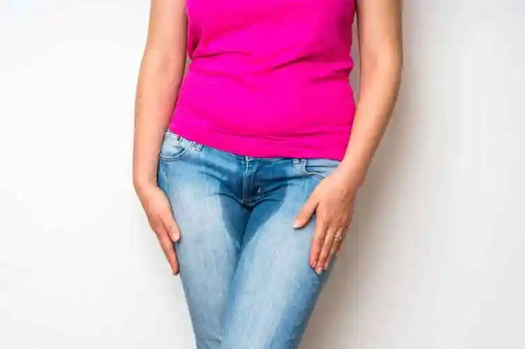 憋尿会不会伤身体?医生:小心憋出毛病,经常憋尿有5大危害