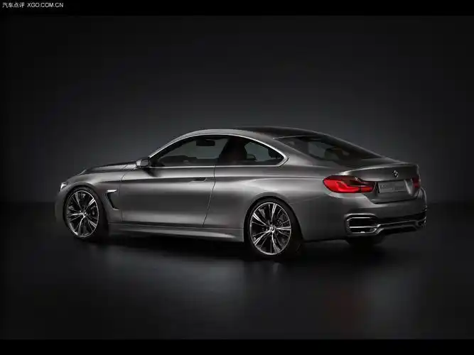 查看小图可用键盘的 ←或→ 翻页2013款 宝马4系 coupe concept