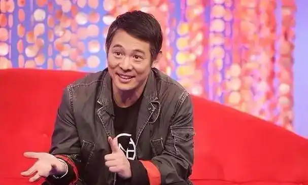 李连杰的成长历程从普通家庭到国际巨星背后的神秘爷爷