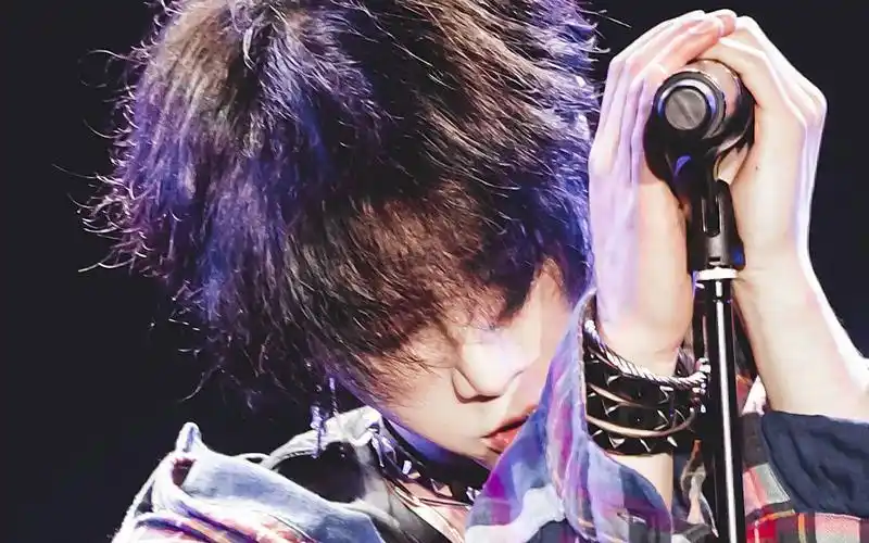 华晨宇火星村2020快乐et# here we are火星人翻唱_哔哩哔哩 (゜-bb)