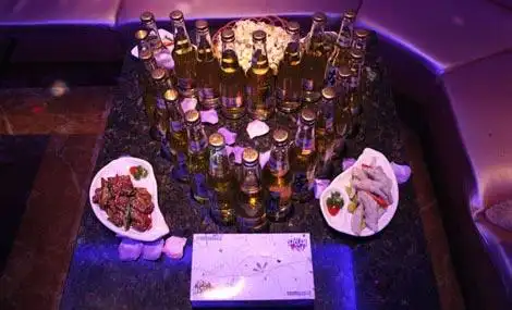 最低消费ktv喝酒可以自带吗(消费者可以自带酒水进ktv吗)_会所ktv消费