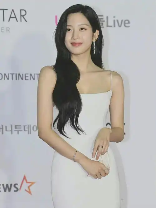 2021aaa颁奖礼,文佳煐好美,女神降临#韩国明星  #文佳煐  #爱豆安利