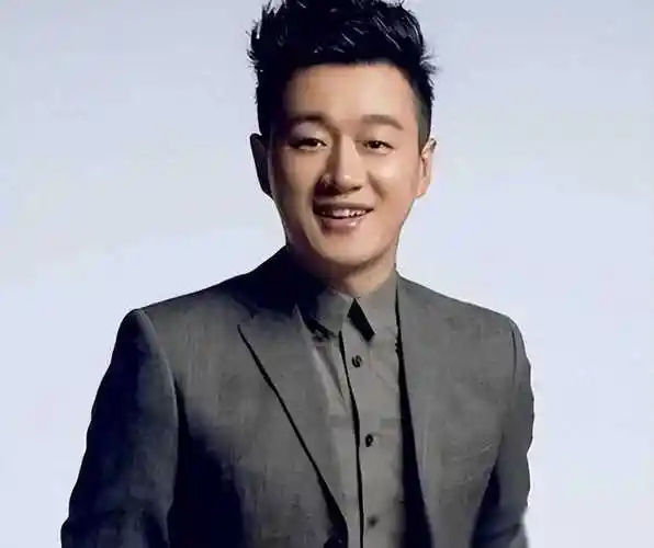 8年娶白月光,2亿四合院,3子美满背后的辛酸_佟大为_军人家庭_关悦