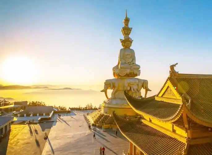 【漫游峨眉,入住景区】峨眉山金顶,乐山大佛纯玩2日游