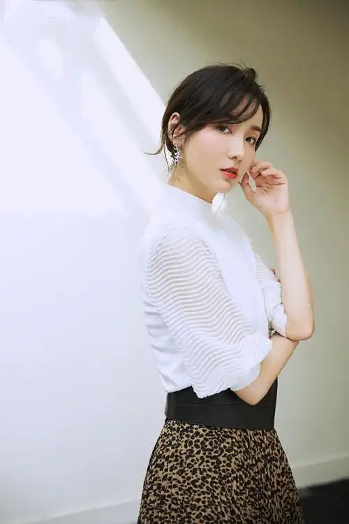 吕一清新雅致秋日写真图片36